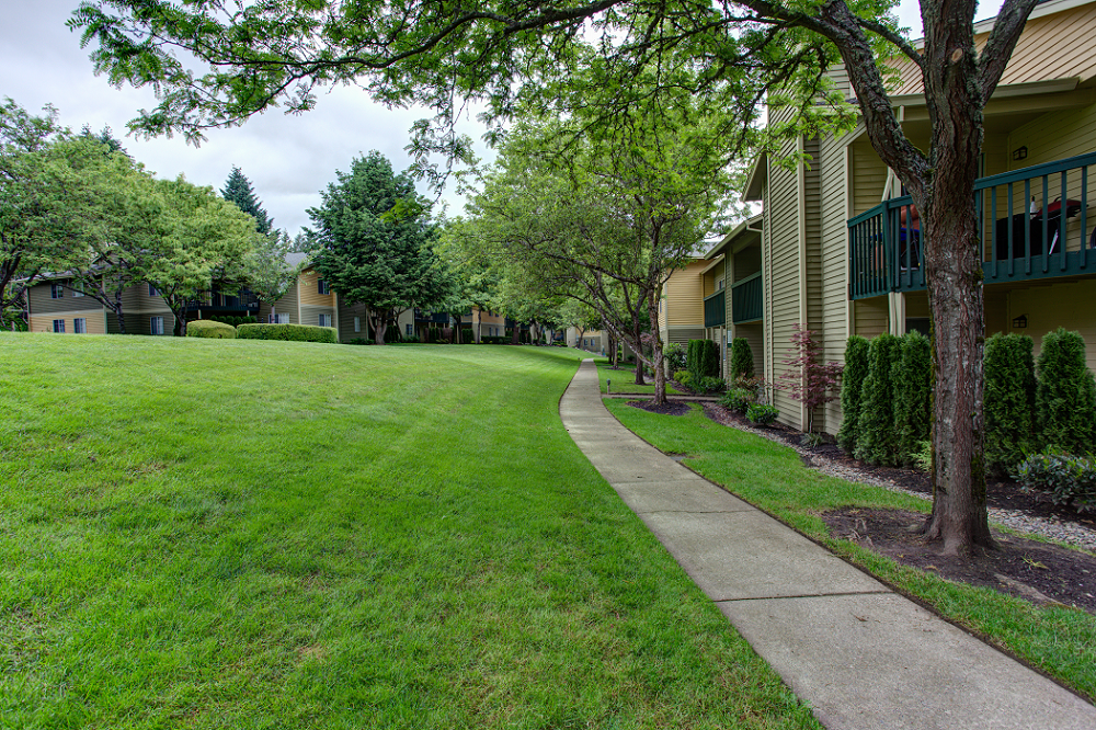 Commons at Avalon Park Apartments Tigard Apartments